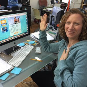 Singer-songwriter Laurie Berkner takes the Pool Safely Pledge.