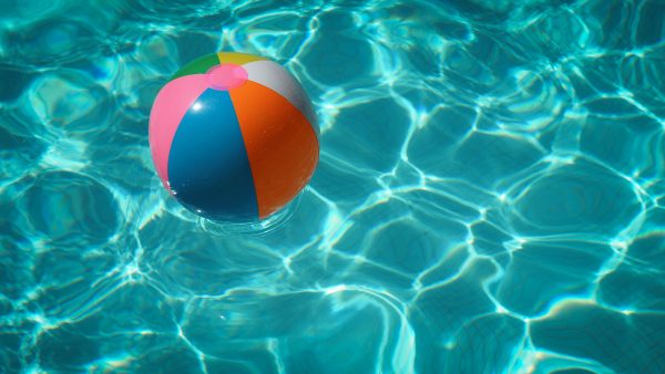 ball in water